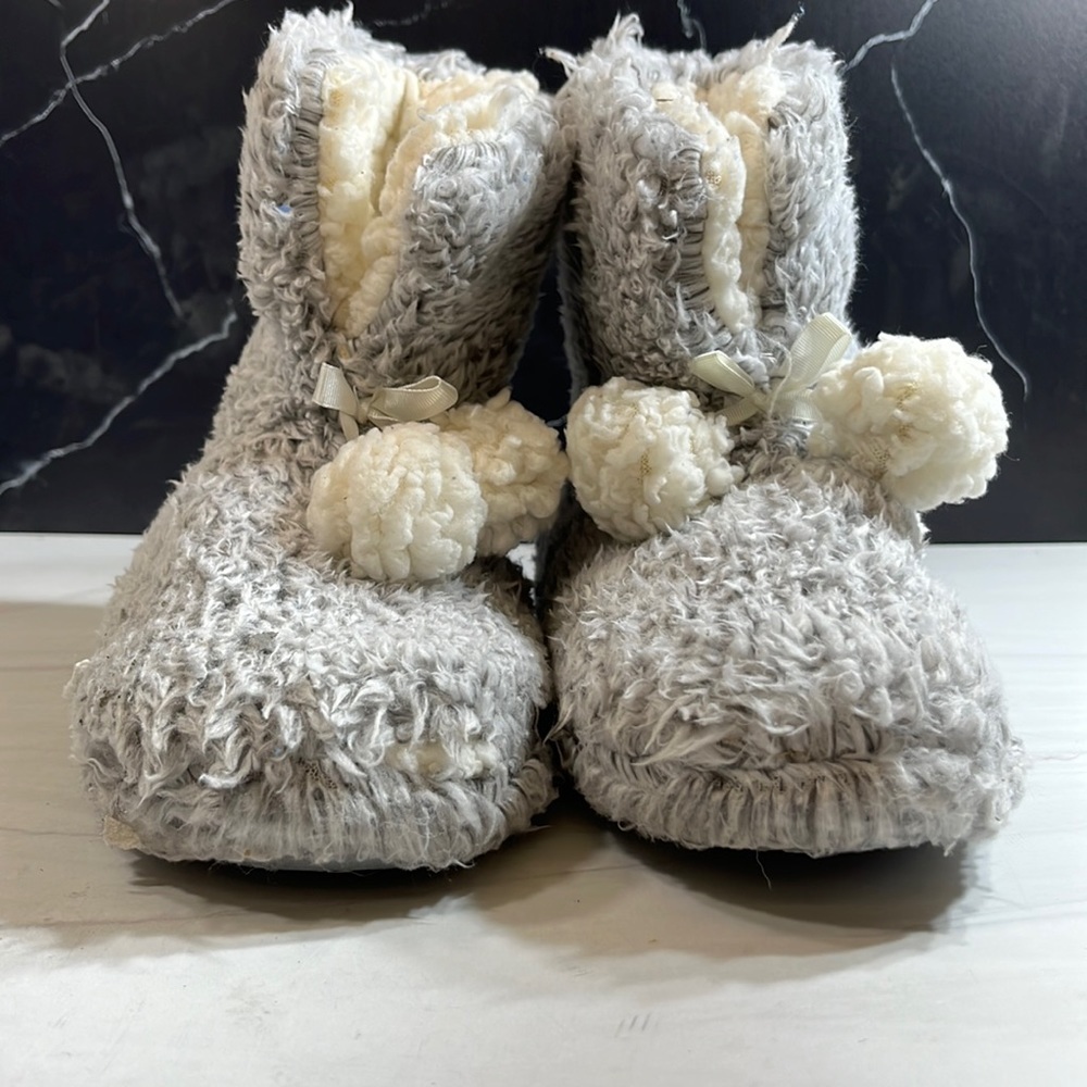 Hans & Alice Women’s Indoor Memory Foam Sweater Knit Pom Fuzzy Slipper G…